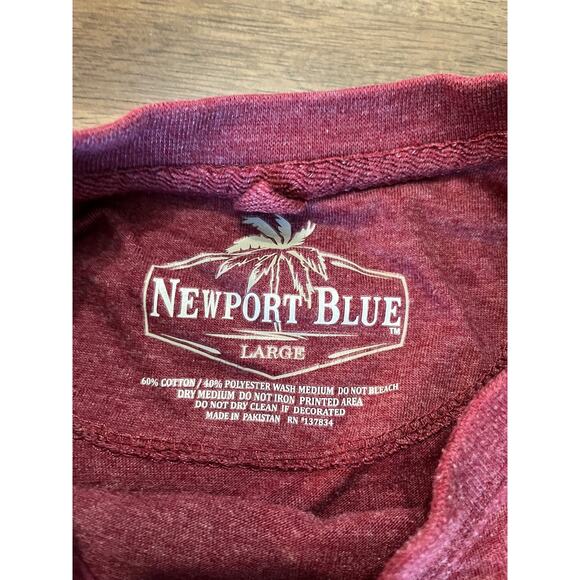 Newport Blue Men’s LG Classic Ford Mustang Graphic T-shirt - Picture 3 of 3